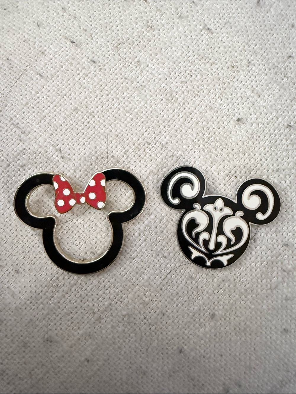 Disney Collectable Black Enamel Minnie Head Pin Set with Red Polka Dot Bow